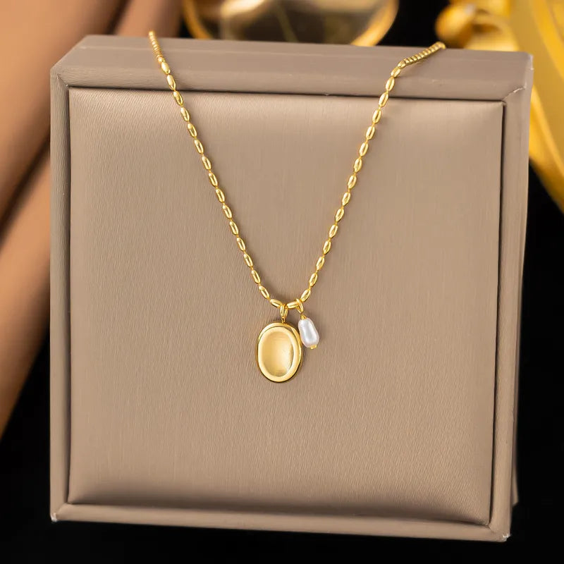 Moonstone & Pearl Pendant Necklace