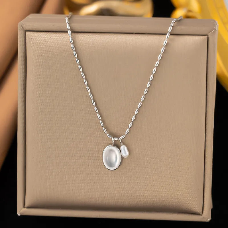 Moonstone & Pearl Pendant Necklace